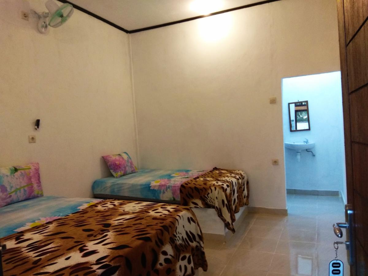 Nanda Homestay Kuta  ภายนอก รูปภาพ